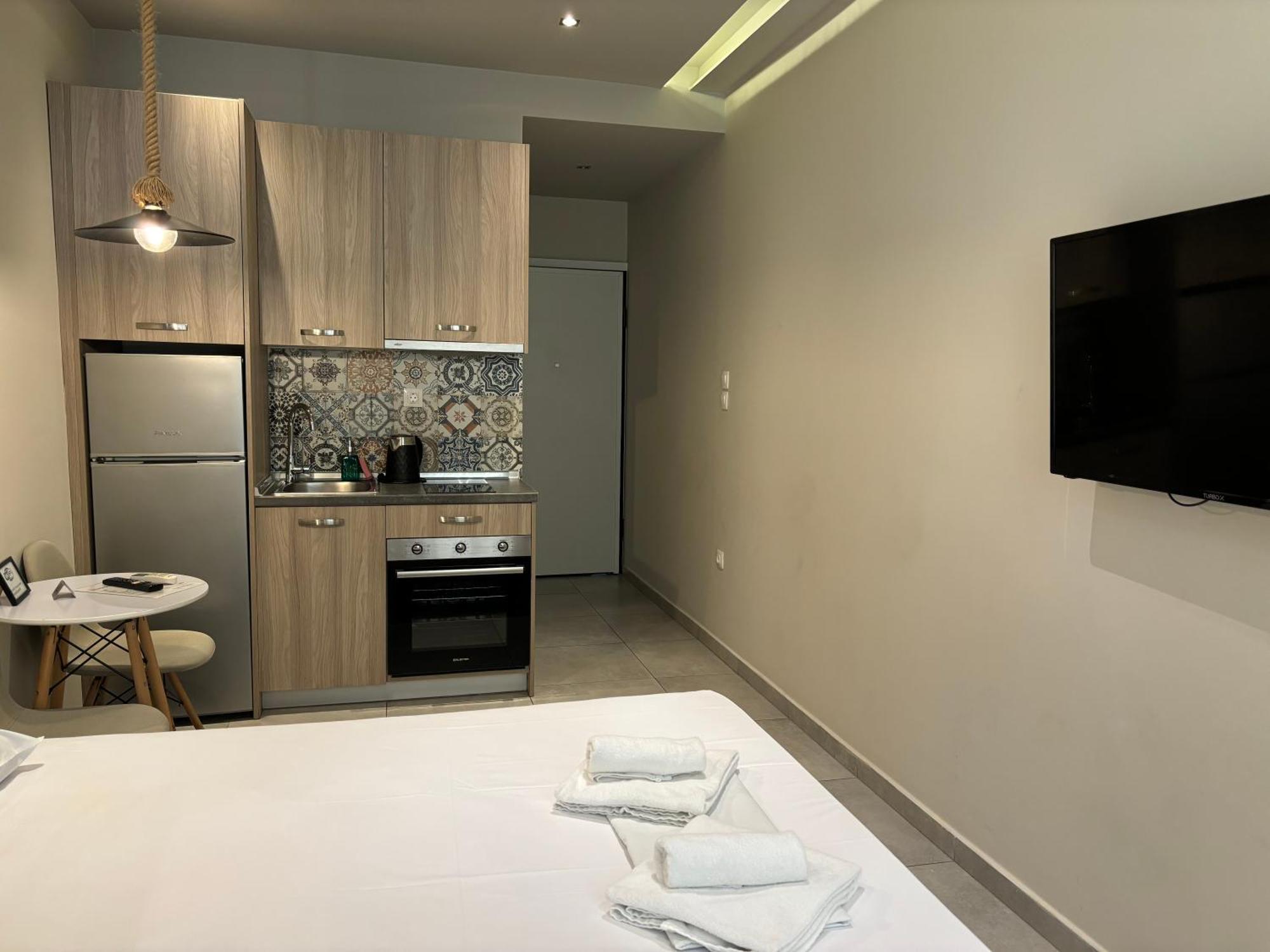 Upper Floor, The Luxury Suites Thessaloniki Exterior photo